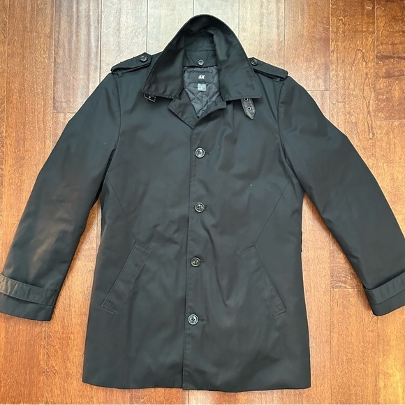H&M Men's Black Belted Coat with Removable Quilted Liner, Size 40R - Picture 2 of 15